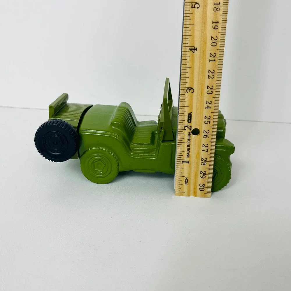 Avon Army Jeep Decanter Wild Country After Shave Green Military Star Vintage